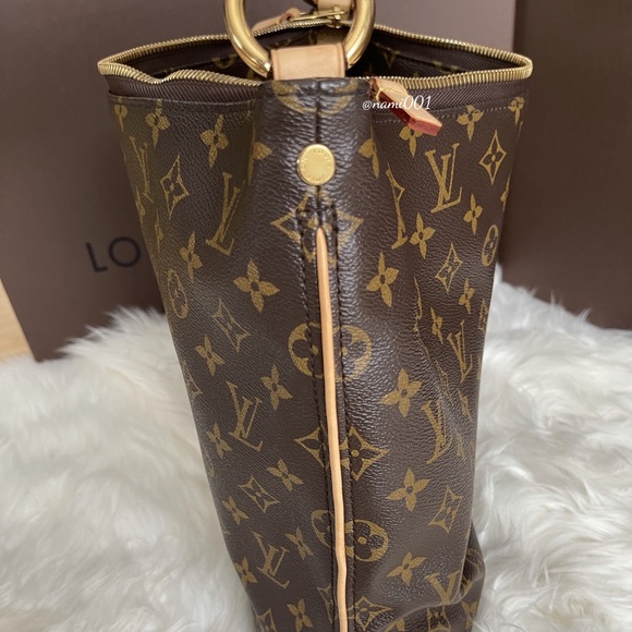 Louis Vuitton LV Monogram Sully PM - Box, Dustcover Included - EUC - Picture 11 of 15